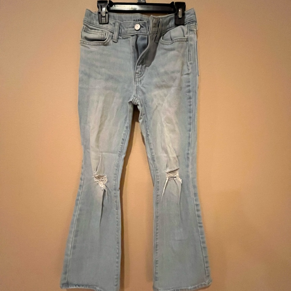 4 pairs of pants, 1 included for free due to pink stain.